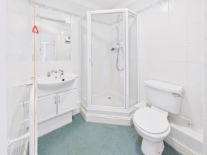 SHOWER ROOM- click for photo gallery